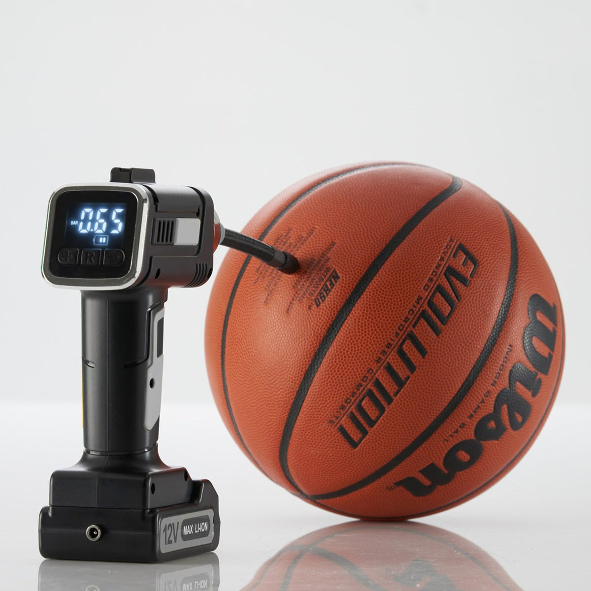 Cordless Auto Stop Tire Inflator With Digital Gauge And LED Light - Image 6