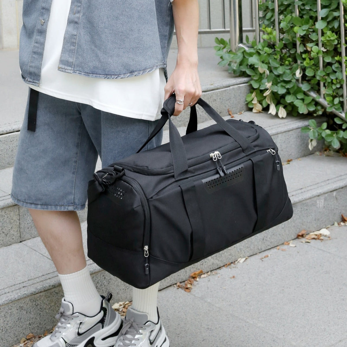 Dual-Compartment Travel Duffel Bag Sporty With Smart Organization And Durable Construction - Image 5