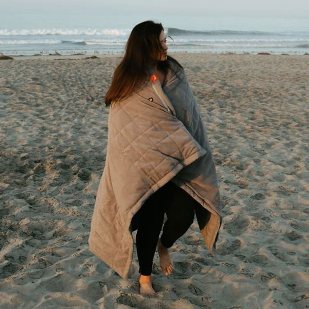Heated Blanket Outdoor Battery Powered With Portable USB Power Bank And Up To 10 Hours Of Warmth - Image 8