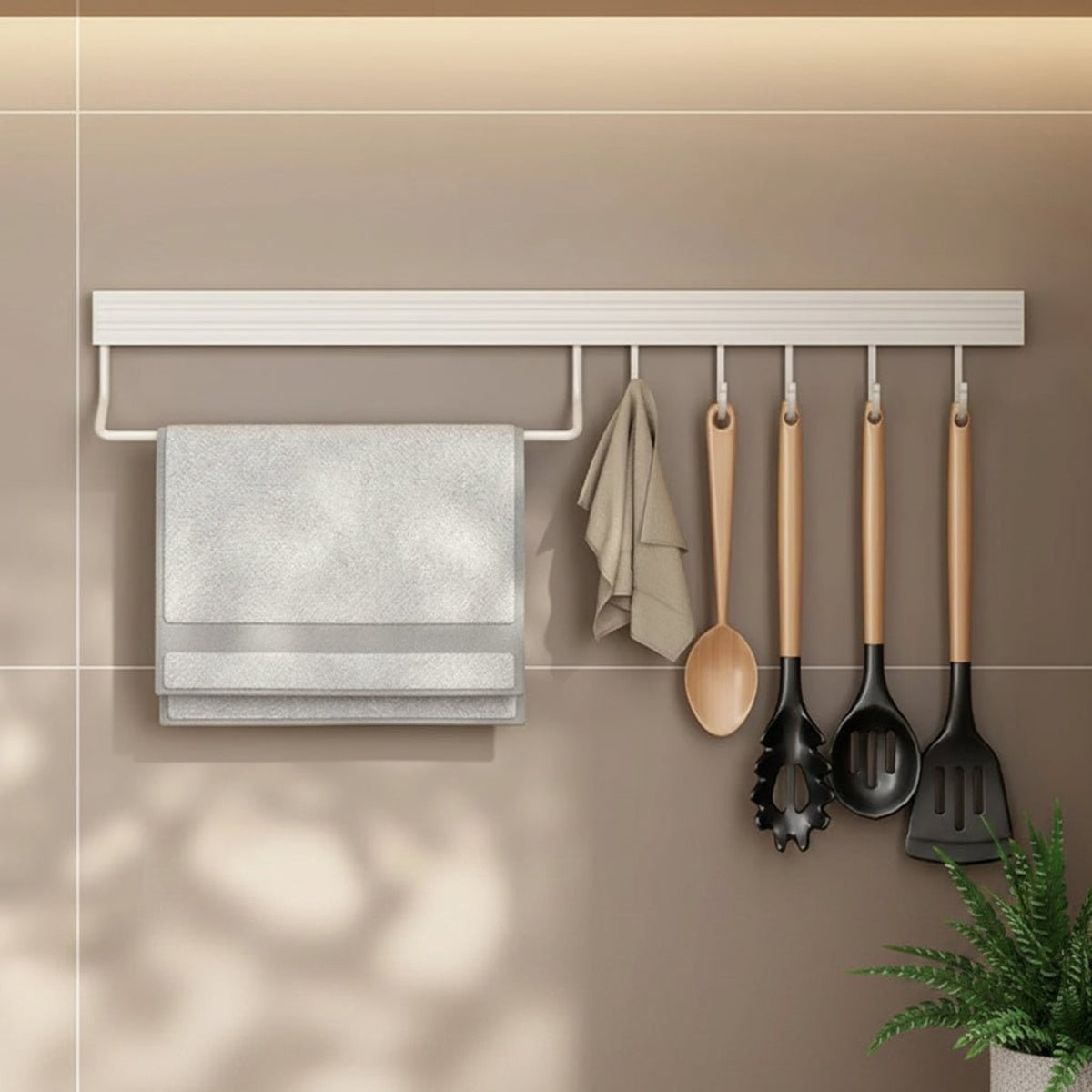 Wall Hook Organizer For Cutting Boards And Cooking Spoons - Image 5