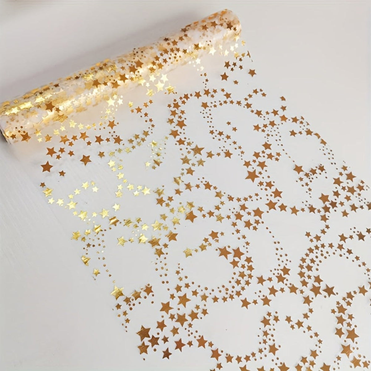 Christmas Linen Table Runner With Elegant Star Pattern For Festive Table Decoration - Image 4