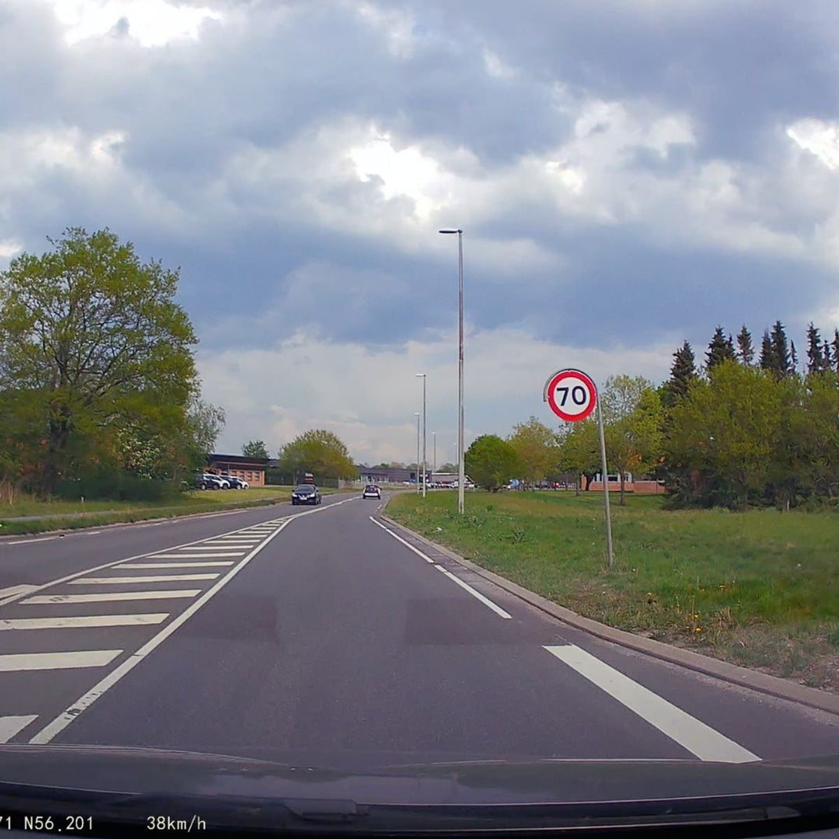 Dash Cam For Car With 4K Recording And Built-In Lcd Screen For Driving Footage Playback - Image 5