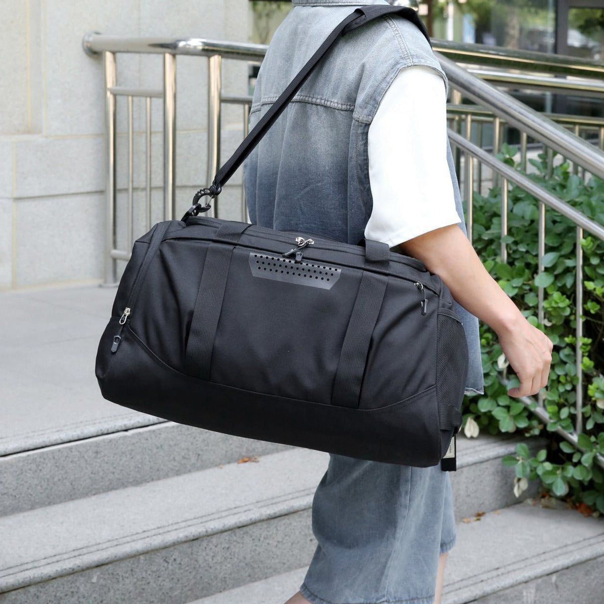 Dual-Compartment Travel Duffel Bag Sporty With Smart Organization And Durable Construction - Image 7