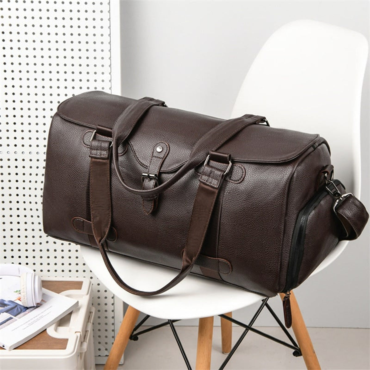 Duffel Bag with Supportive Weekend Travel and Saddle Bag Design - Image 2