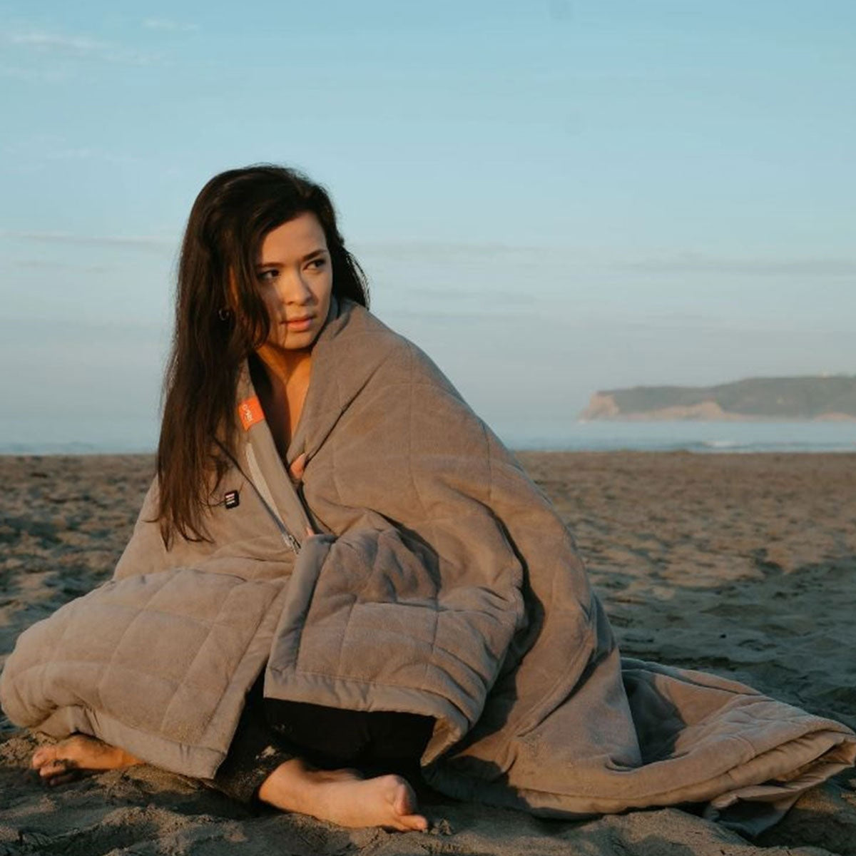 Heated Blanket Outdoor Battery Powered With Portable USB Power Bank And Up To 10 Hours Of Warmth - Image 9