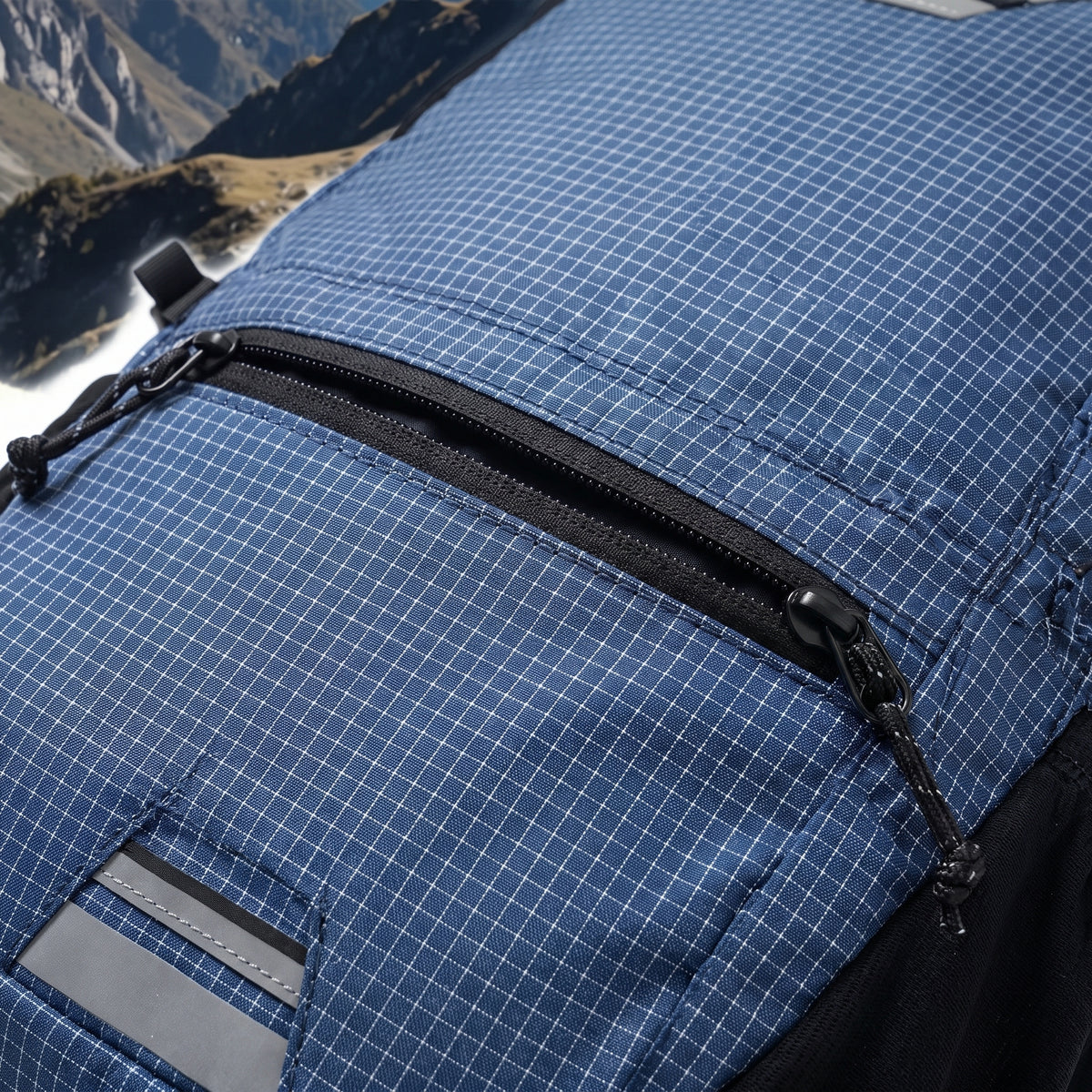 Lightweight Hiking Backpack with Supportive Small and Pattern - detail
