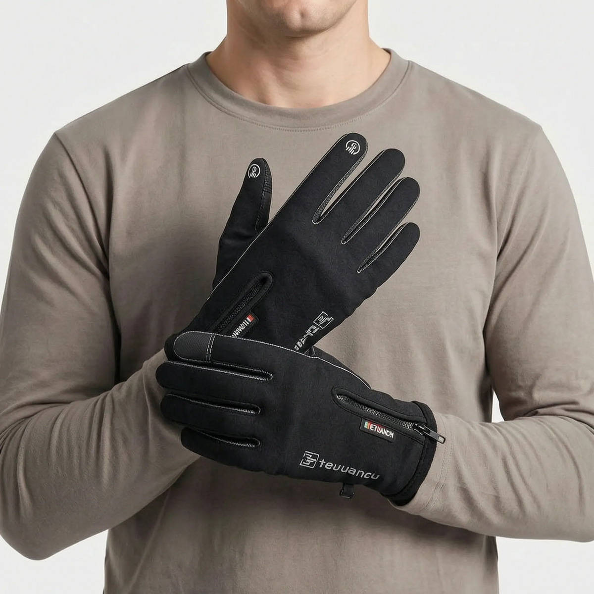 Water-Resistant Thermal Fishing Gloves With Touchscreen Tips And Zippered Wrist Closure - Image 3